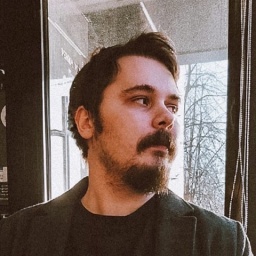 Денис Бабкин